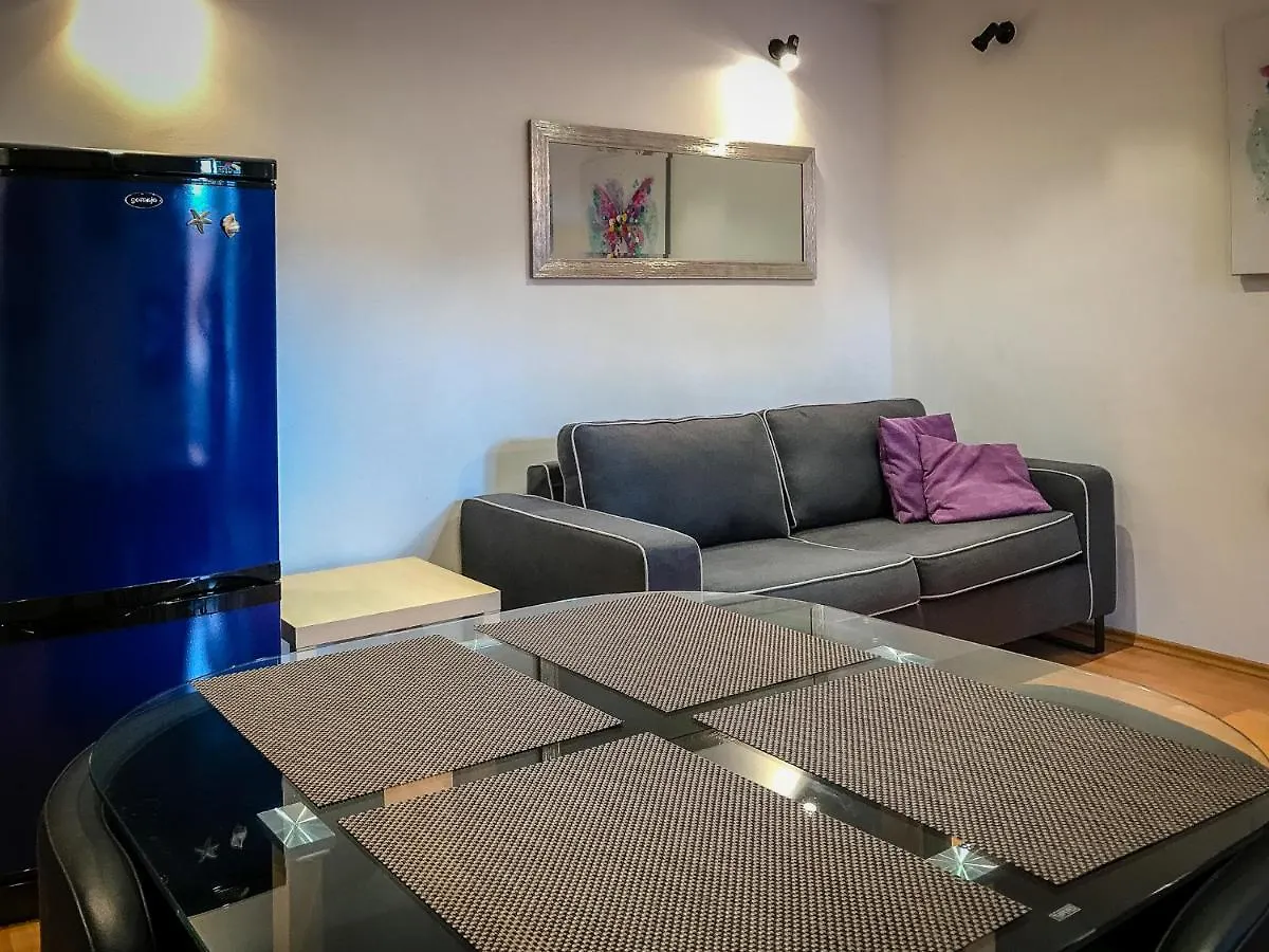 Charming Apartment In Heart Of Ровинь 0*,
